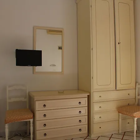 Castiglione Отель Форио